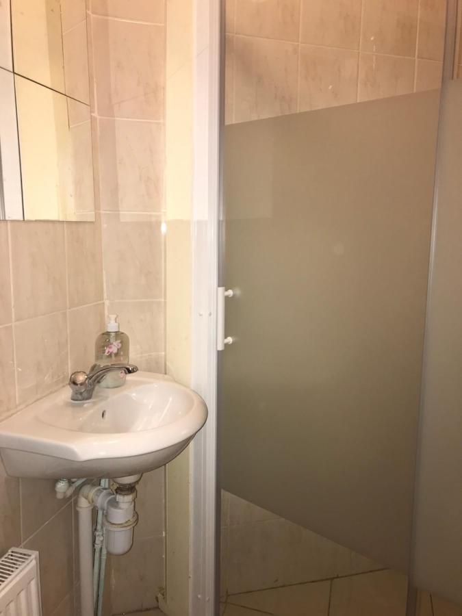 Lovely Budget Double Ensuite In Bricklane London Kültér fotó