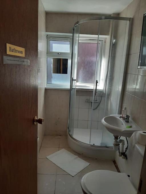 Lovely Budget Double Ensuite In Bricklane London Kültér fotó