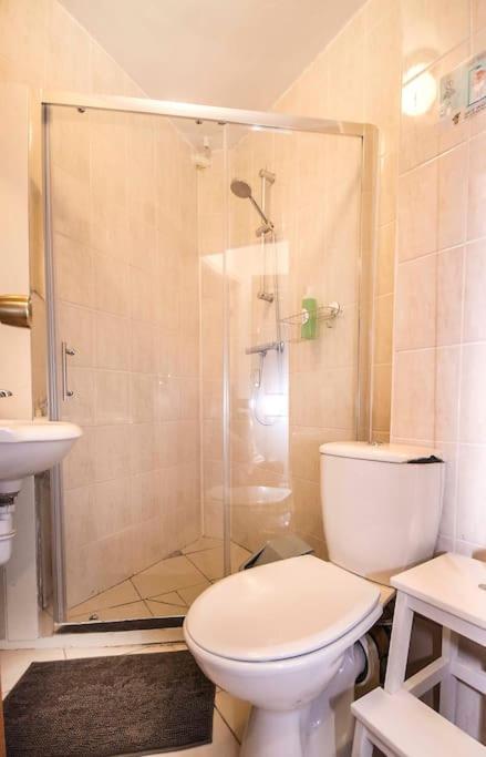 Lovely Budget Double Ensuite In Bricklane London Kültér fotó
